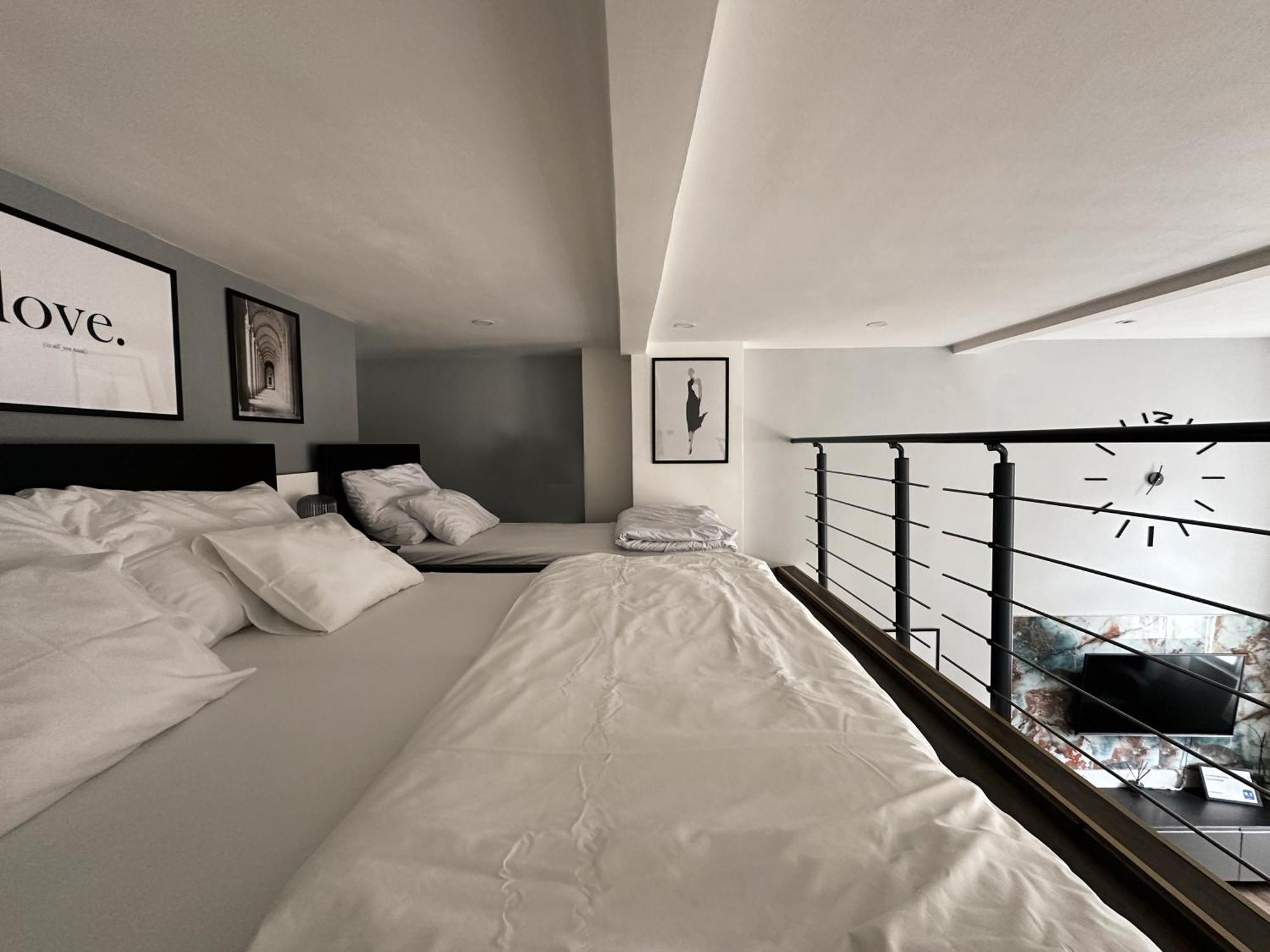 Contemporary Jindrisska Apartment Praha Eksteriør bilde